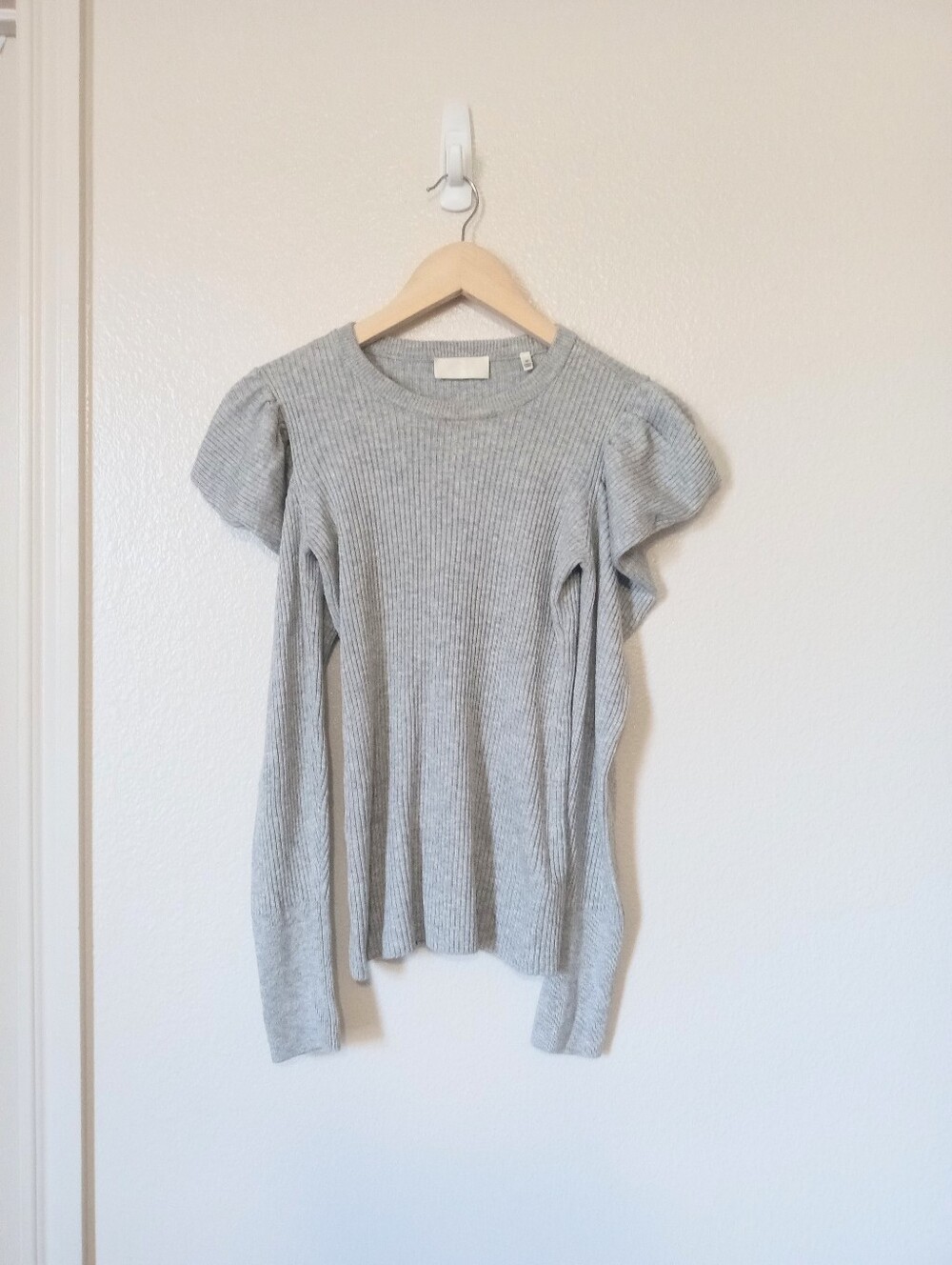 7 For All Mankind Ribbed Gray Knit Puff Sleeve Sweater Top - Picture 3 of 9